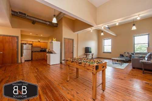 Franklin Studio 201 image 6